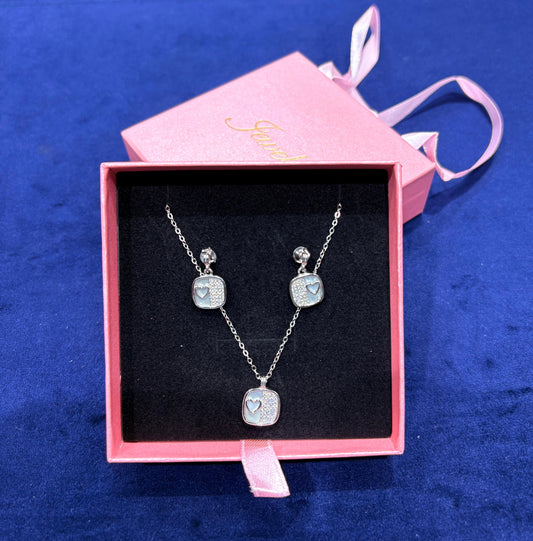 Pendant Set